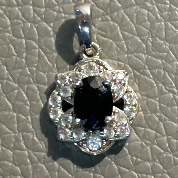 Jewelry - Elegant Silver and Black Pendant